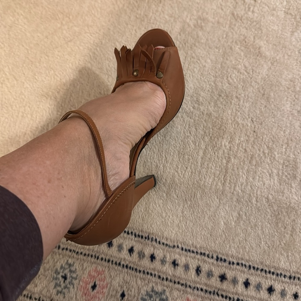 Brown Leather Burberry Women's Heels - Picture 8 of 8